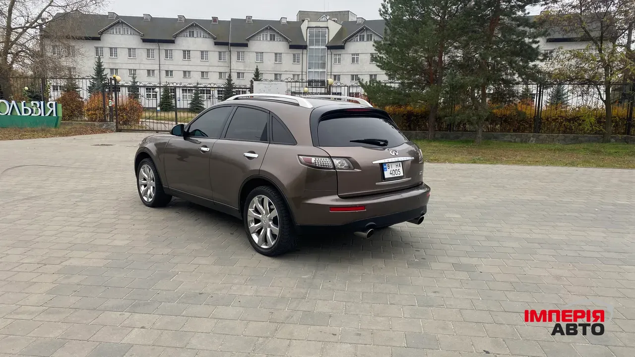 Infiniti FX - фото 4