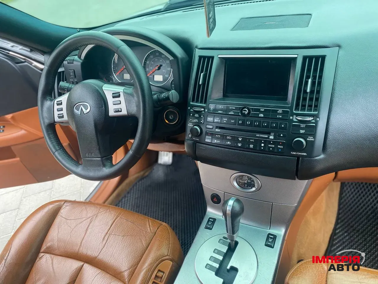 Infiniti FX - фото 16