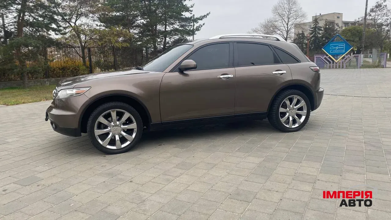 Infiniti FX - фото 2