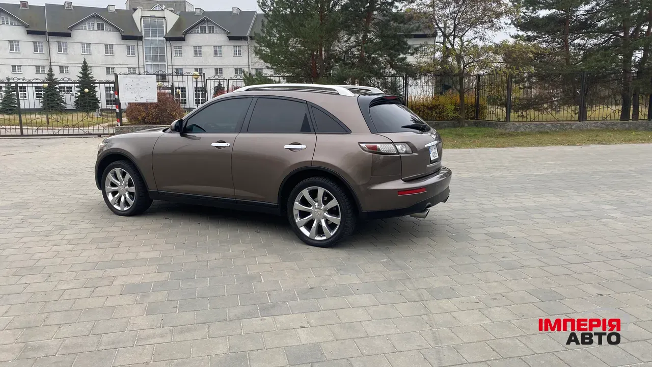 Infiniti FX - фото 6