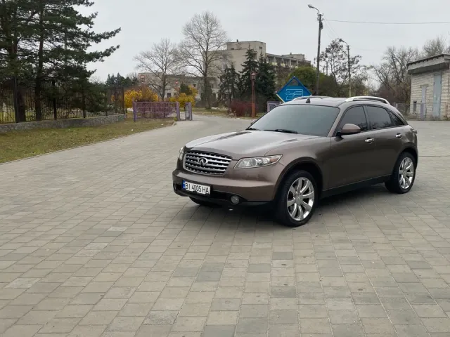 Infiniti FX - фото 1