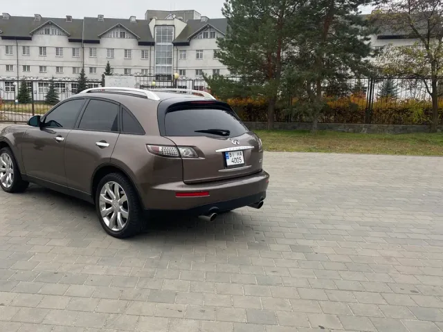 Infiniti FX - фото 4