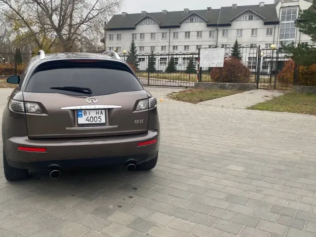 Infiniti FX - фото 3