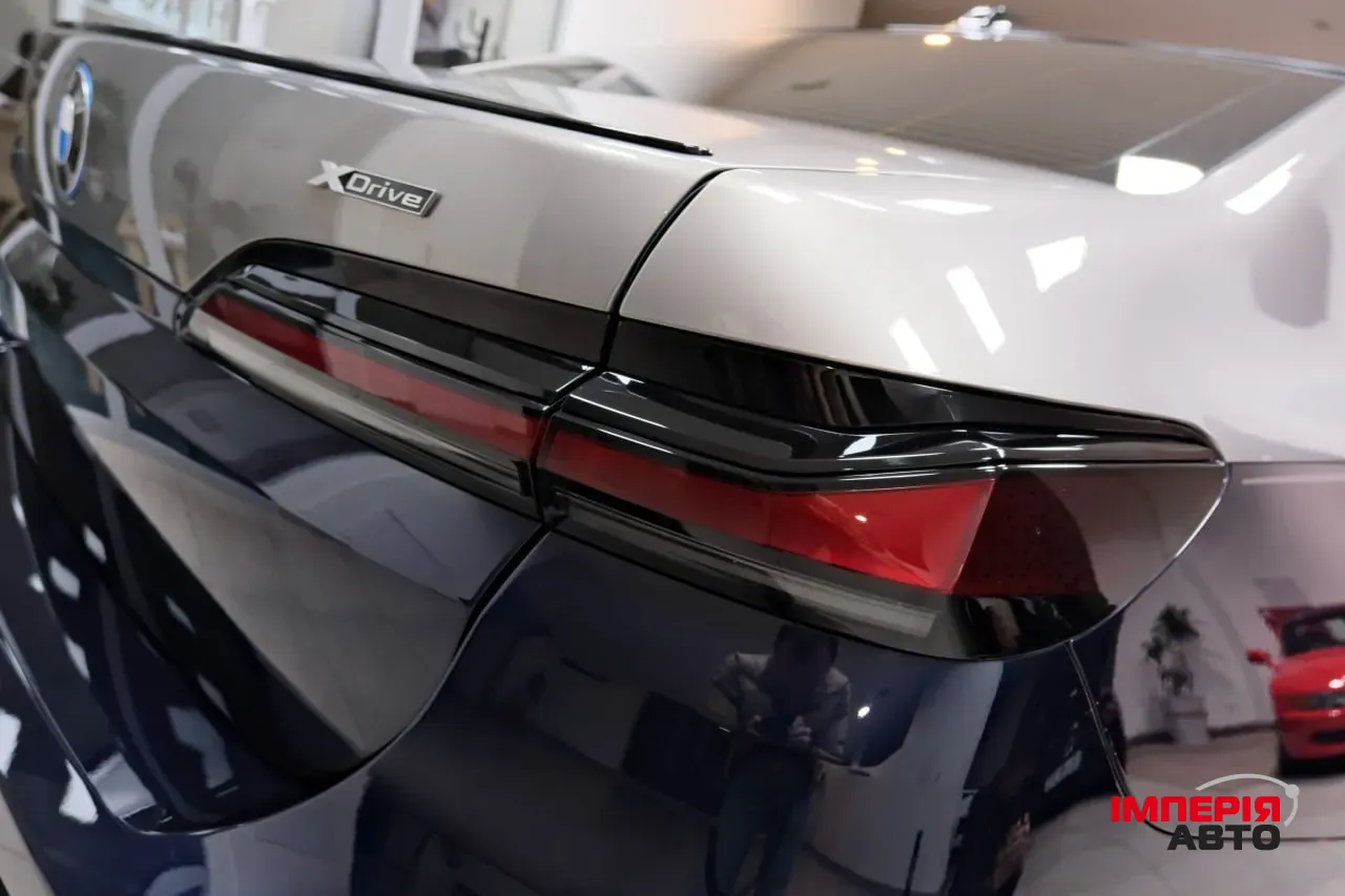 BMW i7 - фото 10