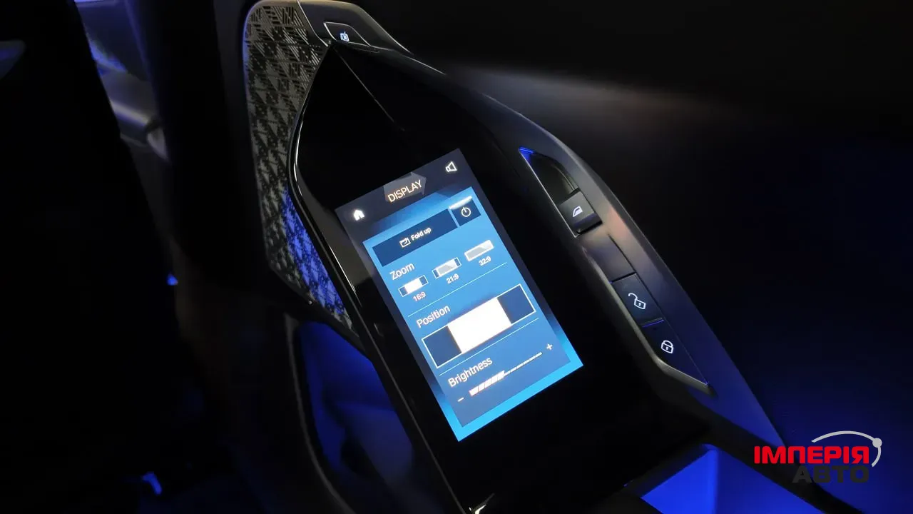 BMW i7 - фото 32