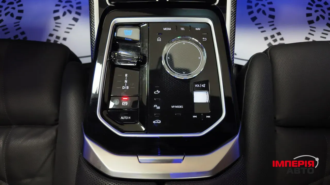 BMW i7 - фото 17