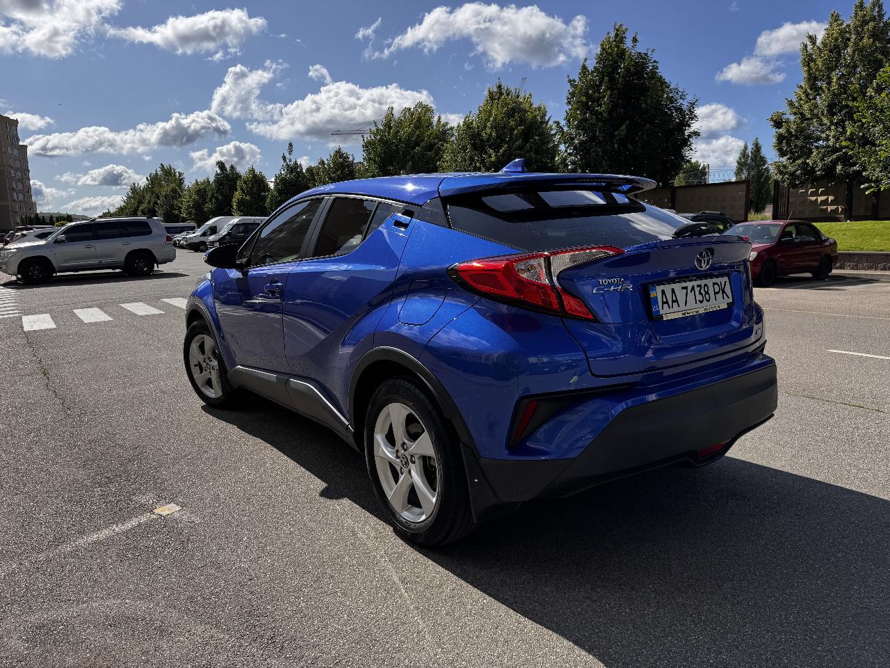 Toyota C-HR - фото 7