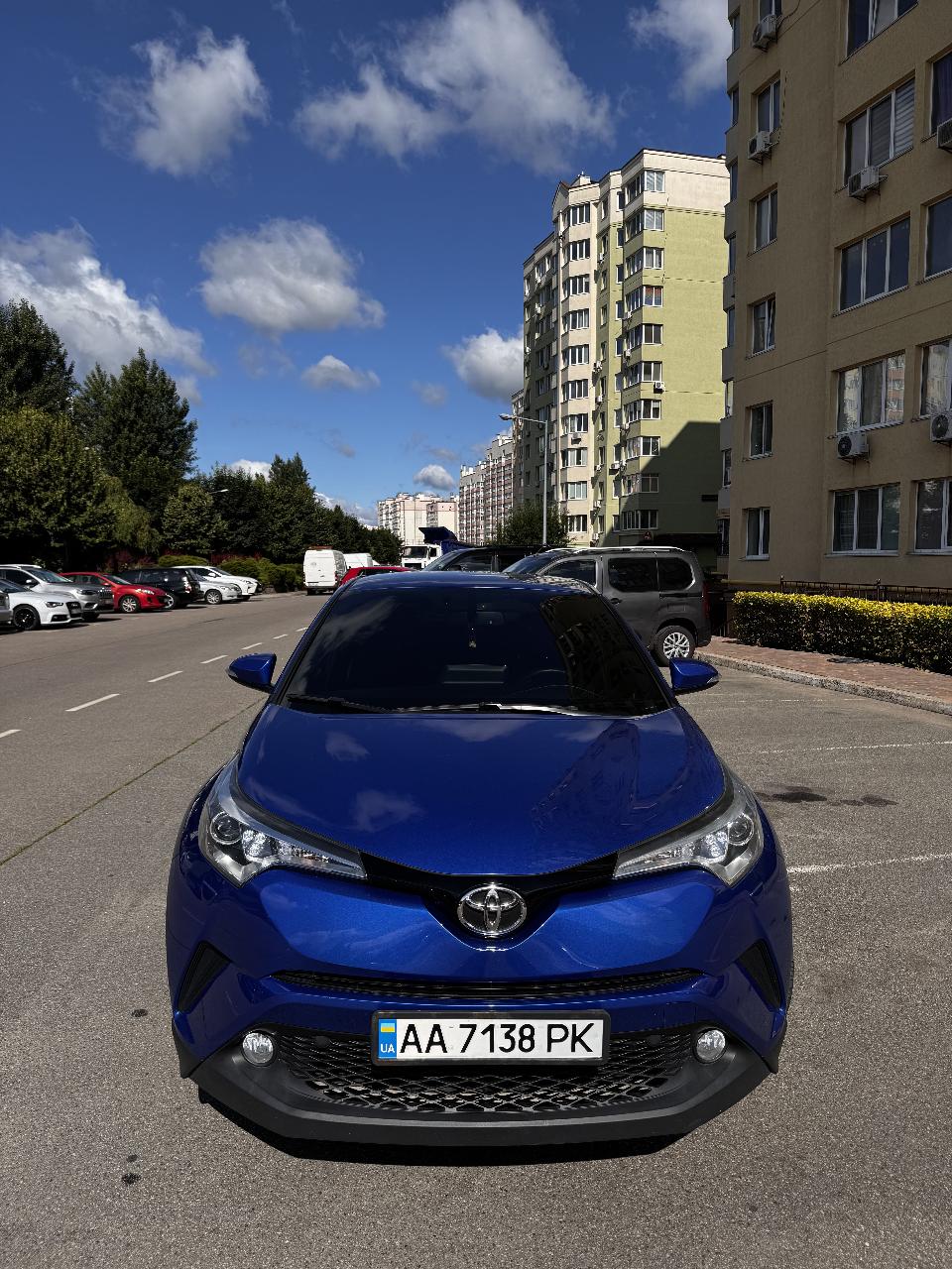 Toyota C-HR - фото 9