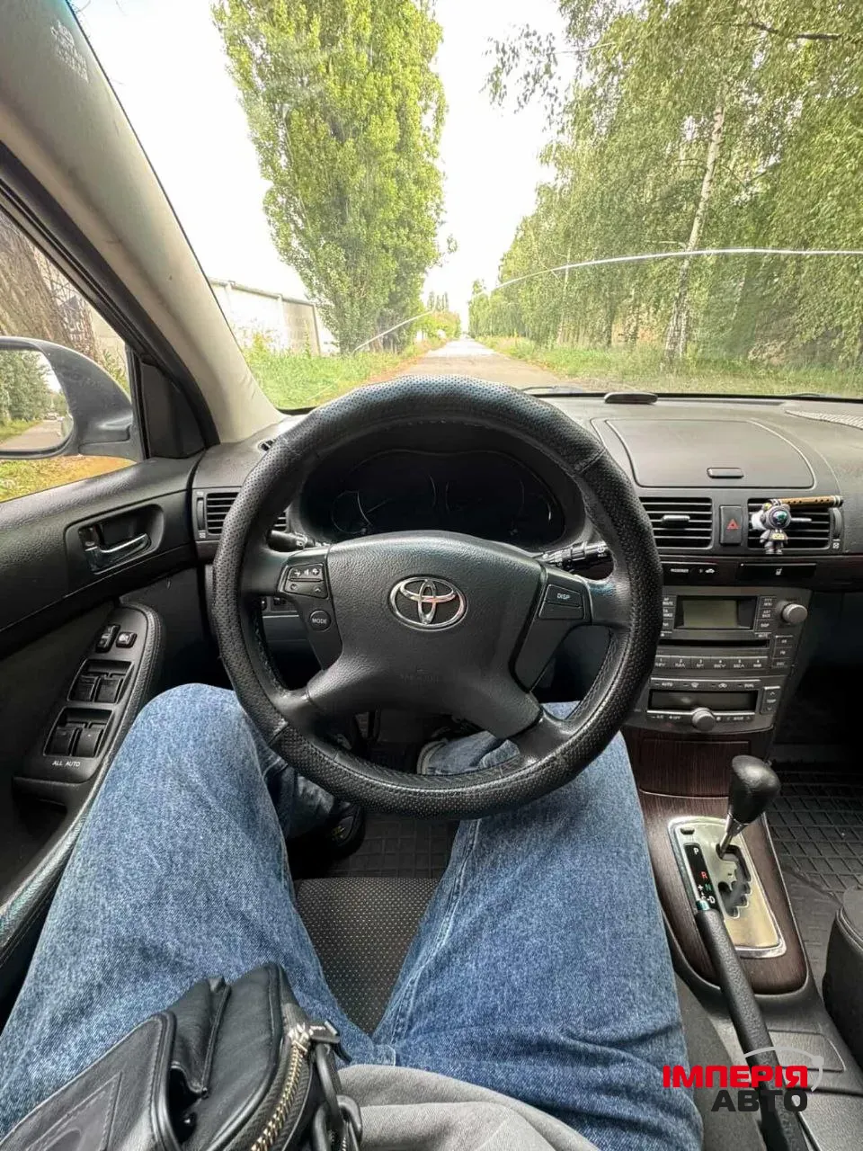 Toyota Avensis - фото 7