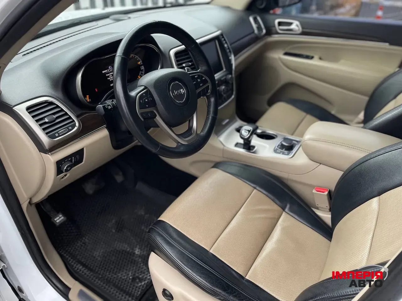 Jeep Grand Cherokee - фото 14