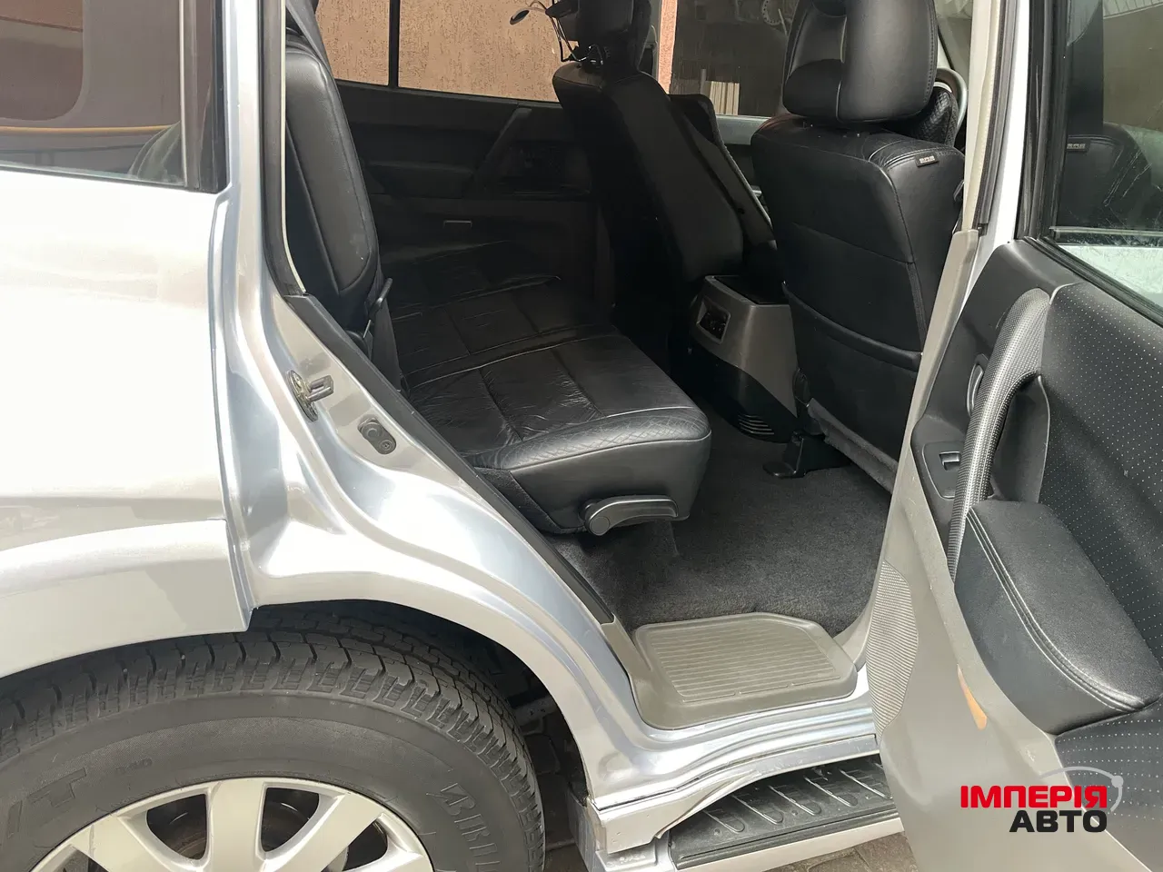 Mitsubishi Pajero - фото 16