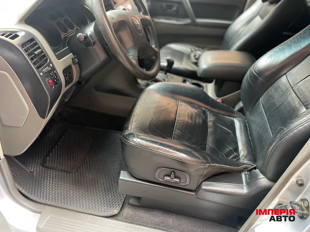 Mitsubishi Pajero - фото 18