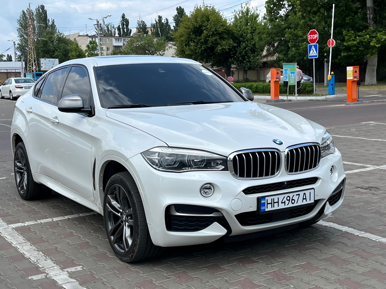 BMW X6 - фото 12