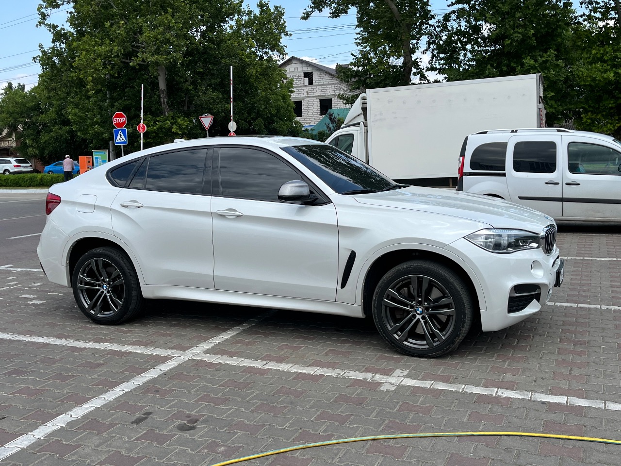 BMW X6 - фото 16