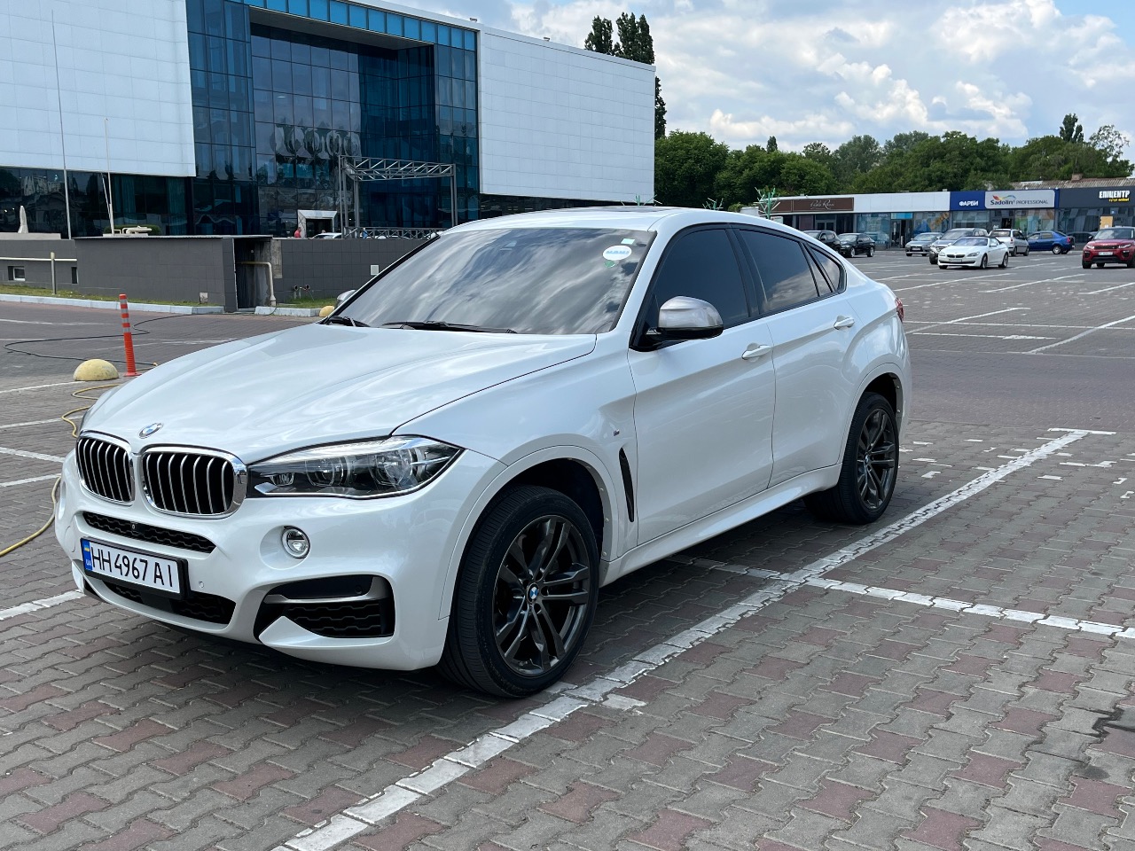 BMW X6 - фото 10