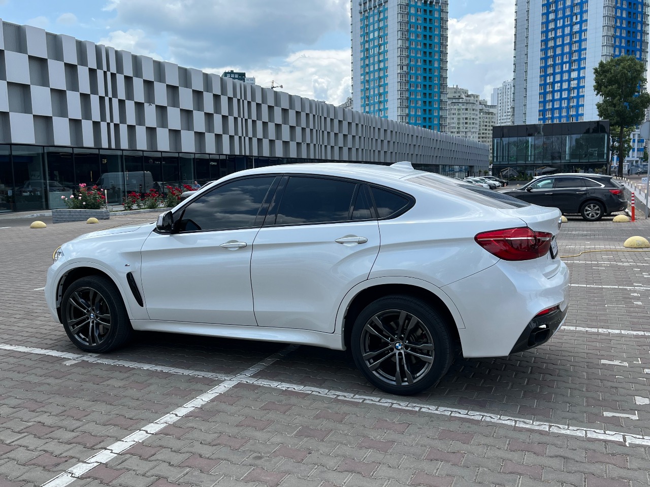 BMW X6 - фото 15
