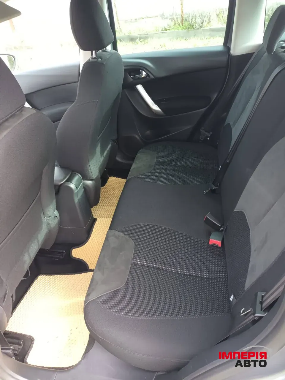 Citroen C3 - фото 13