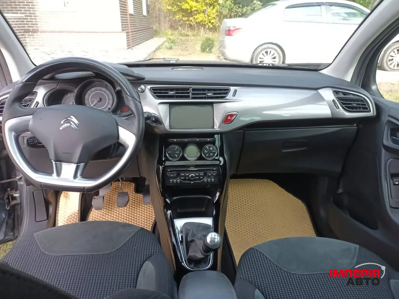 Citroen C3 - фото 10