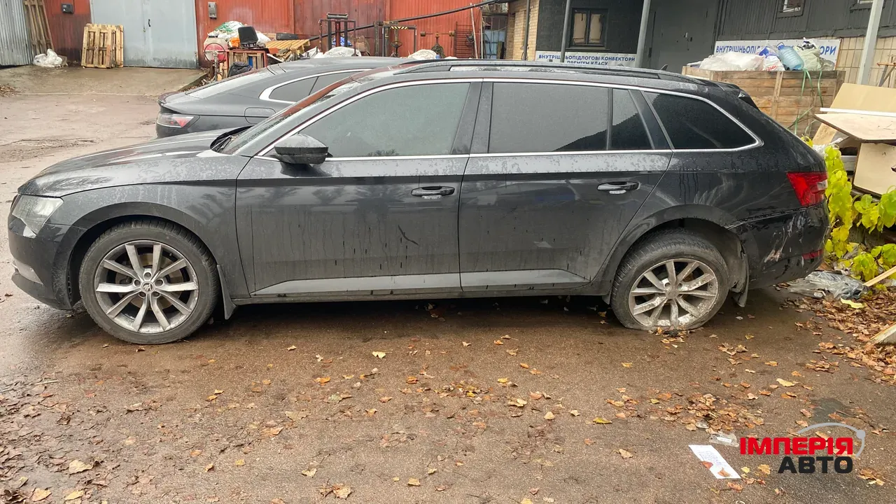 Skoda Superb - фото 11