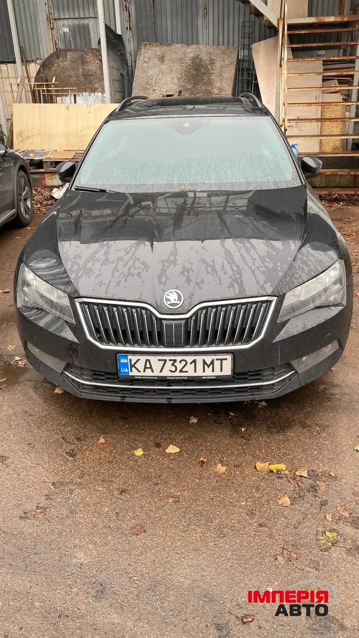 Skoda Superb - фото 13