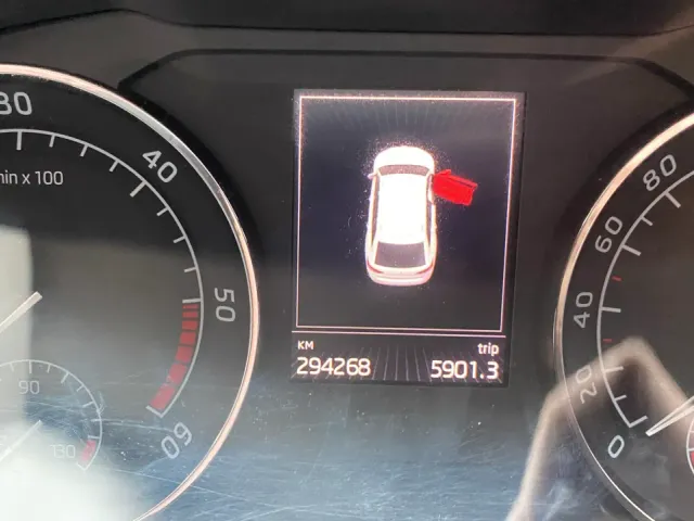 Skoda Superb - фото 5