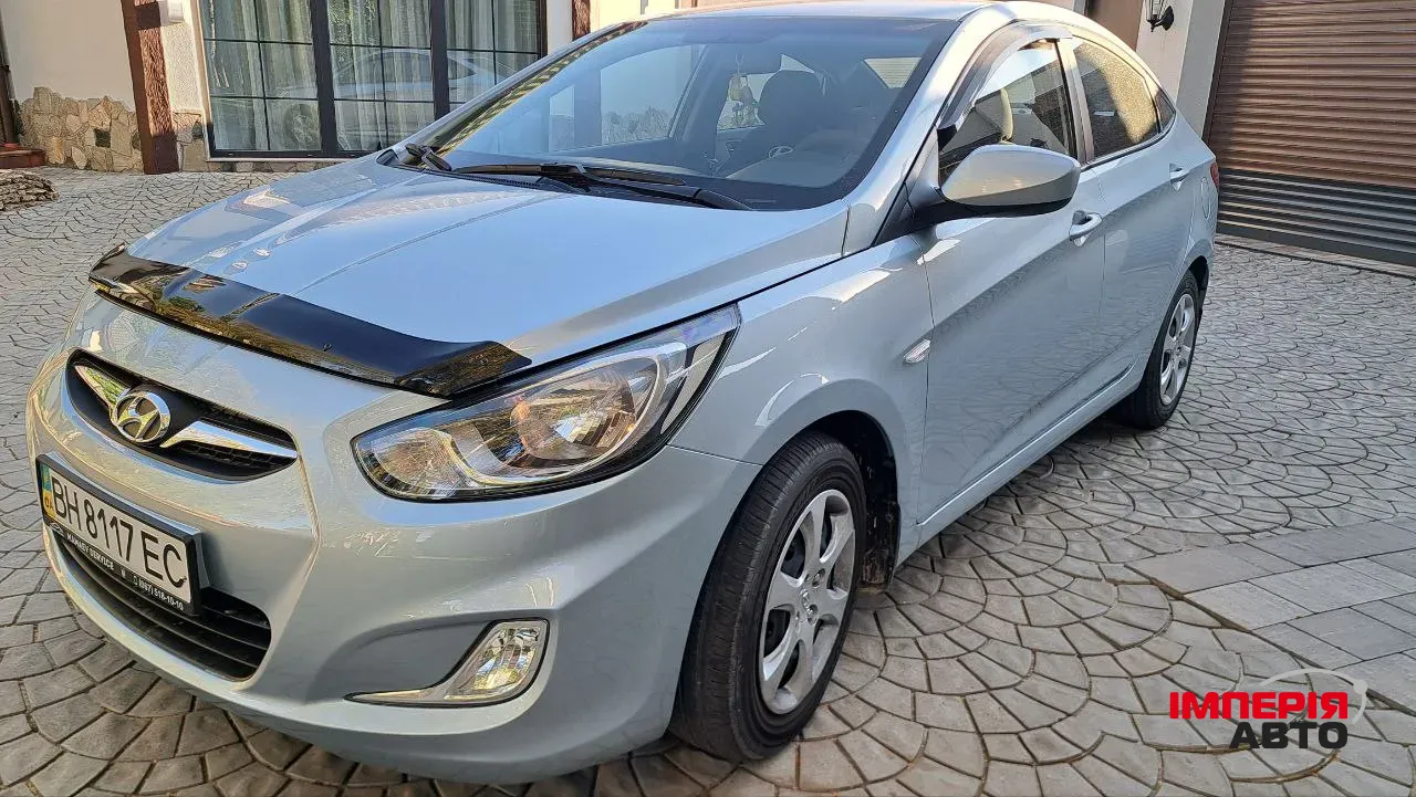 Hyundai Accent - фото 2
