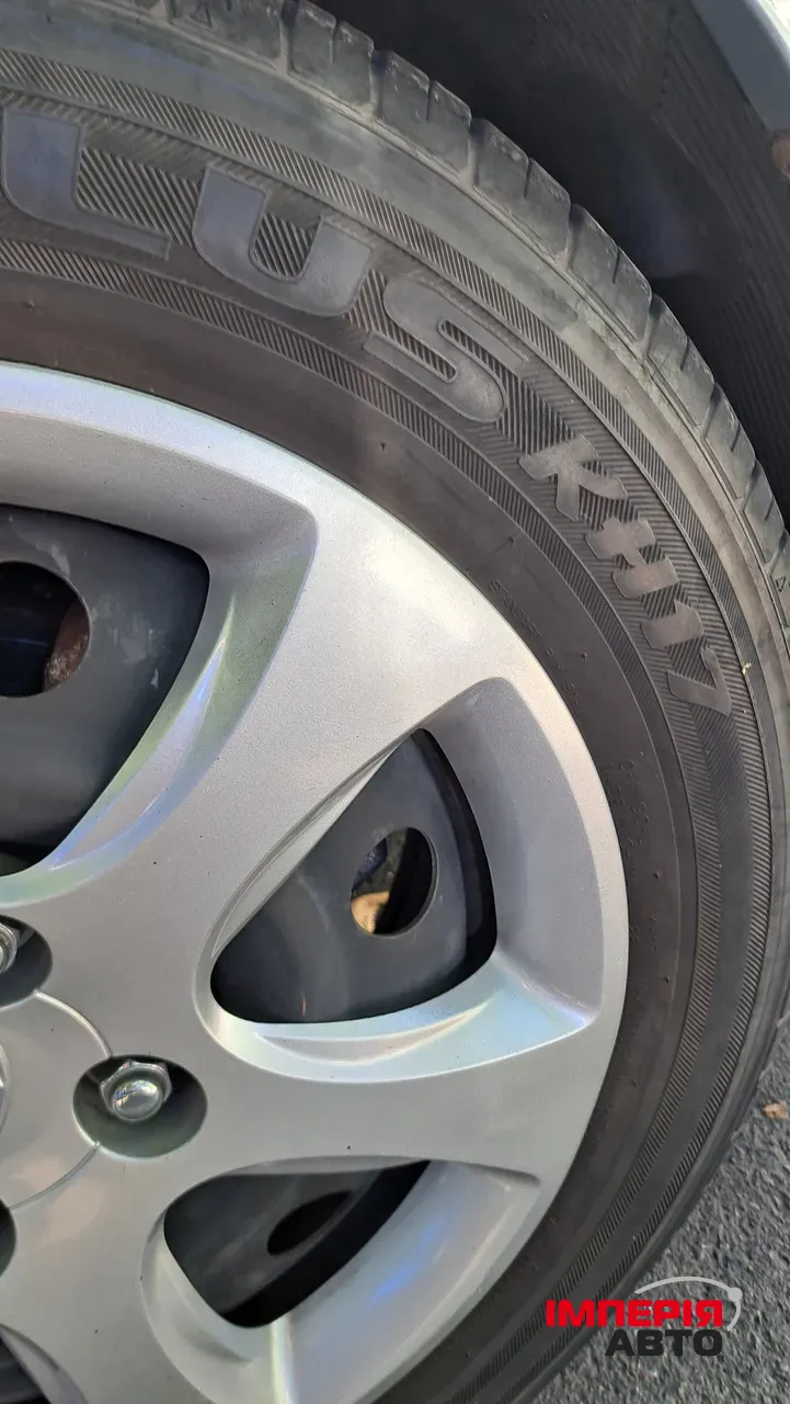 Hyundai Accent - фото 4