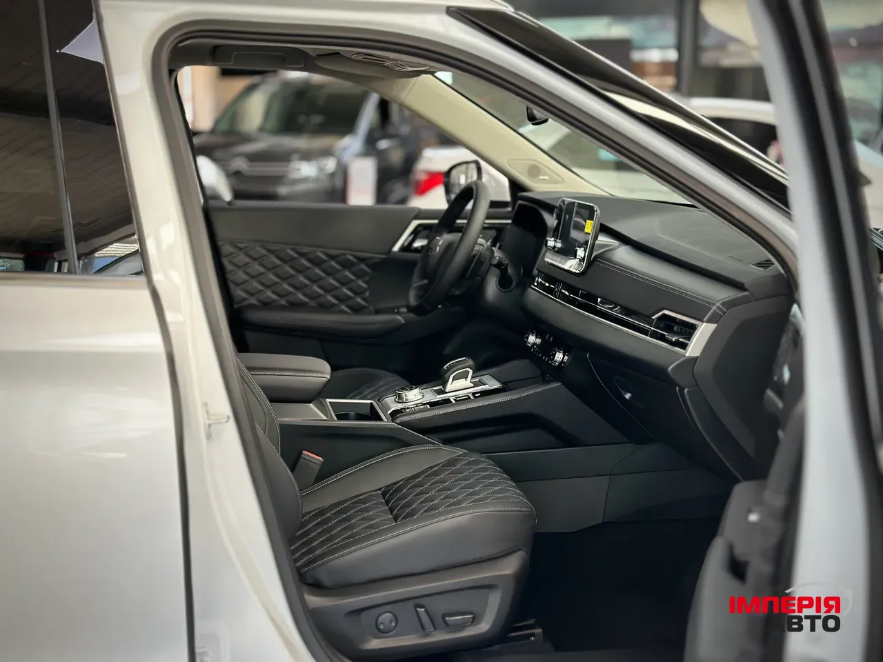 Mitsubishi Outlander - фото 23