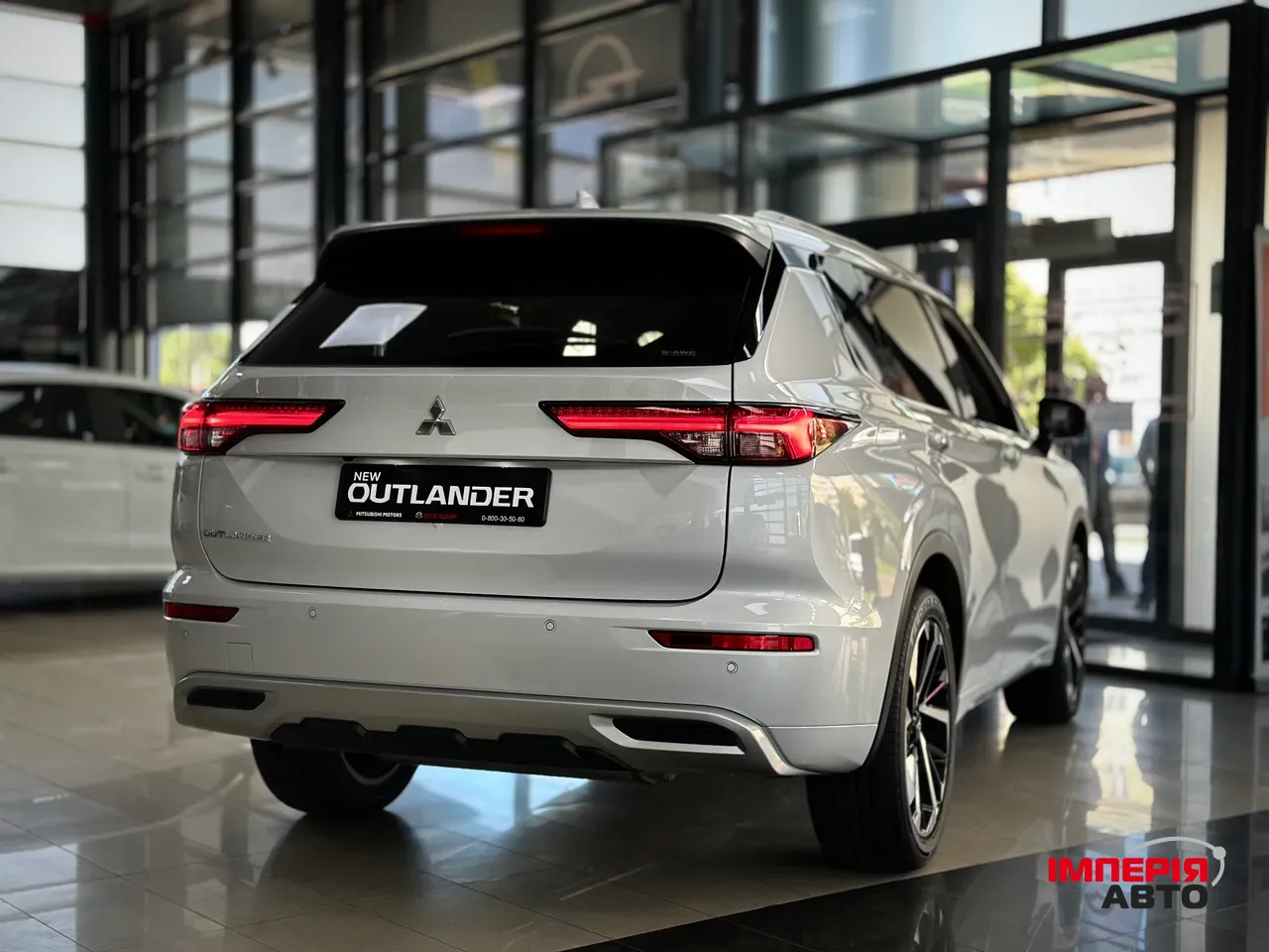 Mitsubishi Outlander - фото 7