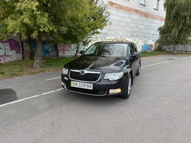 Skoda Superb - фото 3