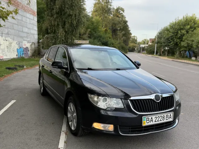 Skoda Superb - фото 5