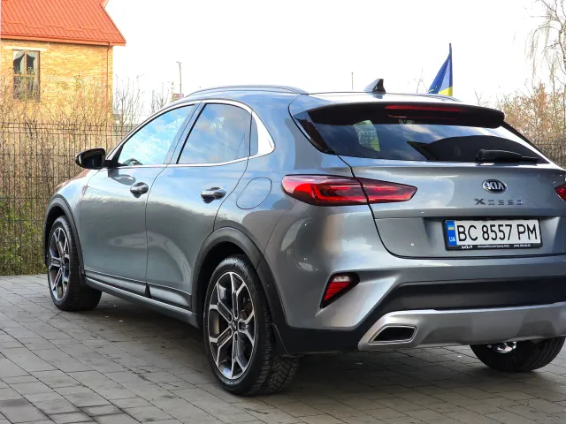 Kia XCeed - фото 4