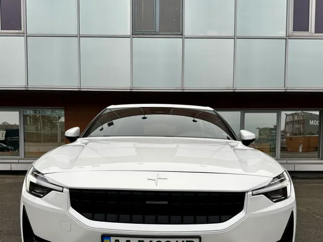 Polestar 2 - фото 3