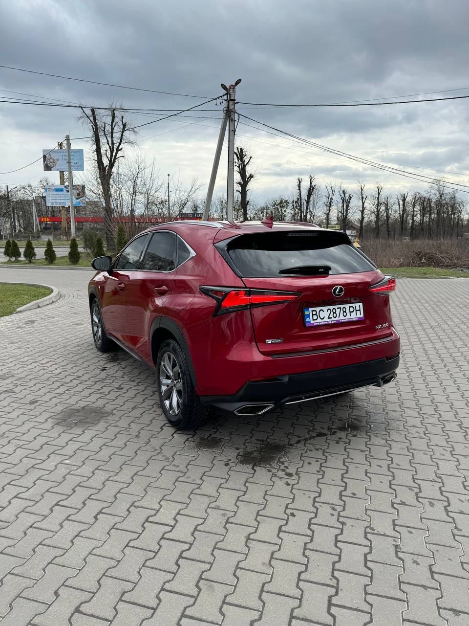 Lexus NX - фото 11