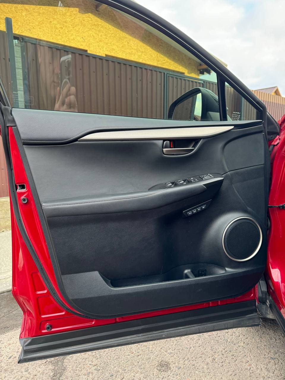 Lexus NX - фото 6