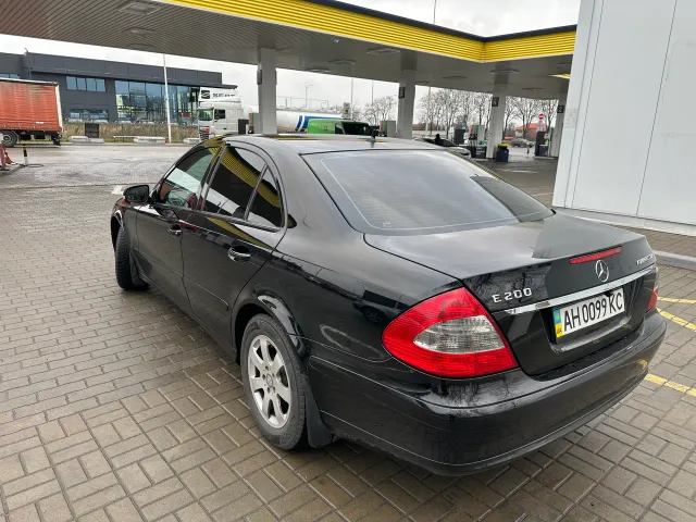 Mercedes-Benz E-Класс - фото 4