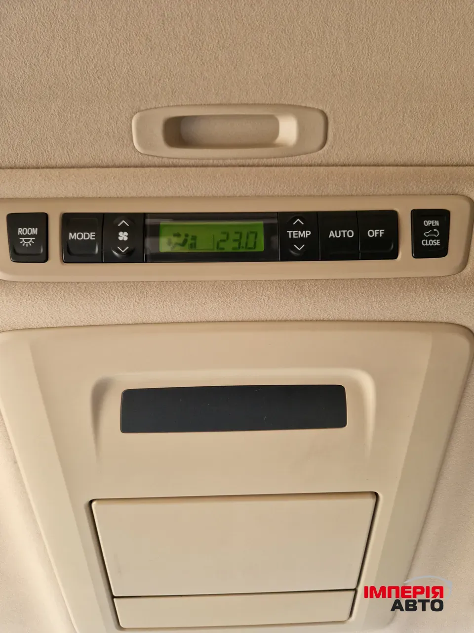 Toyota Alphard - фото 33