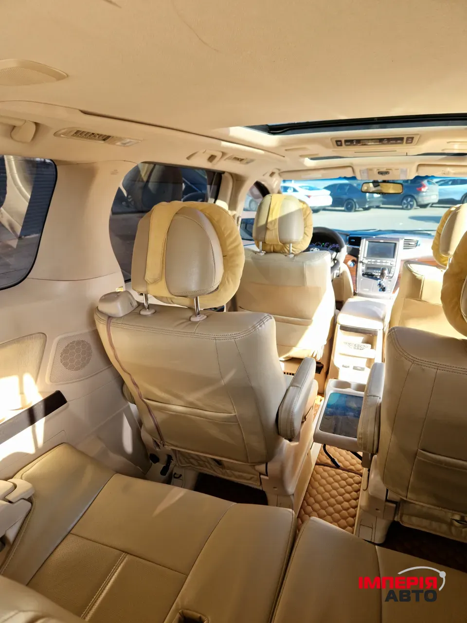 Toyota Alphard - фото 42