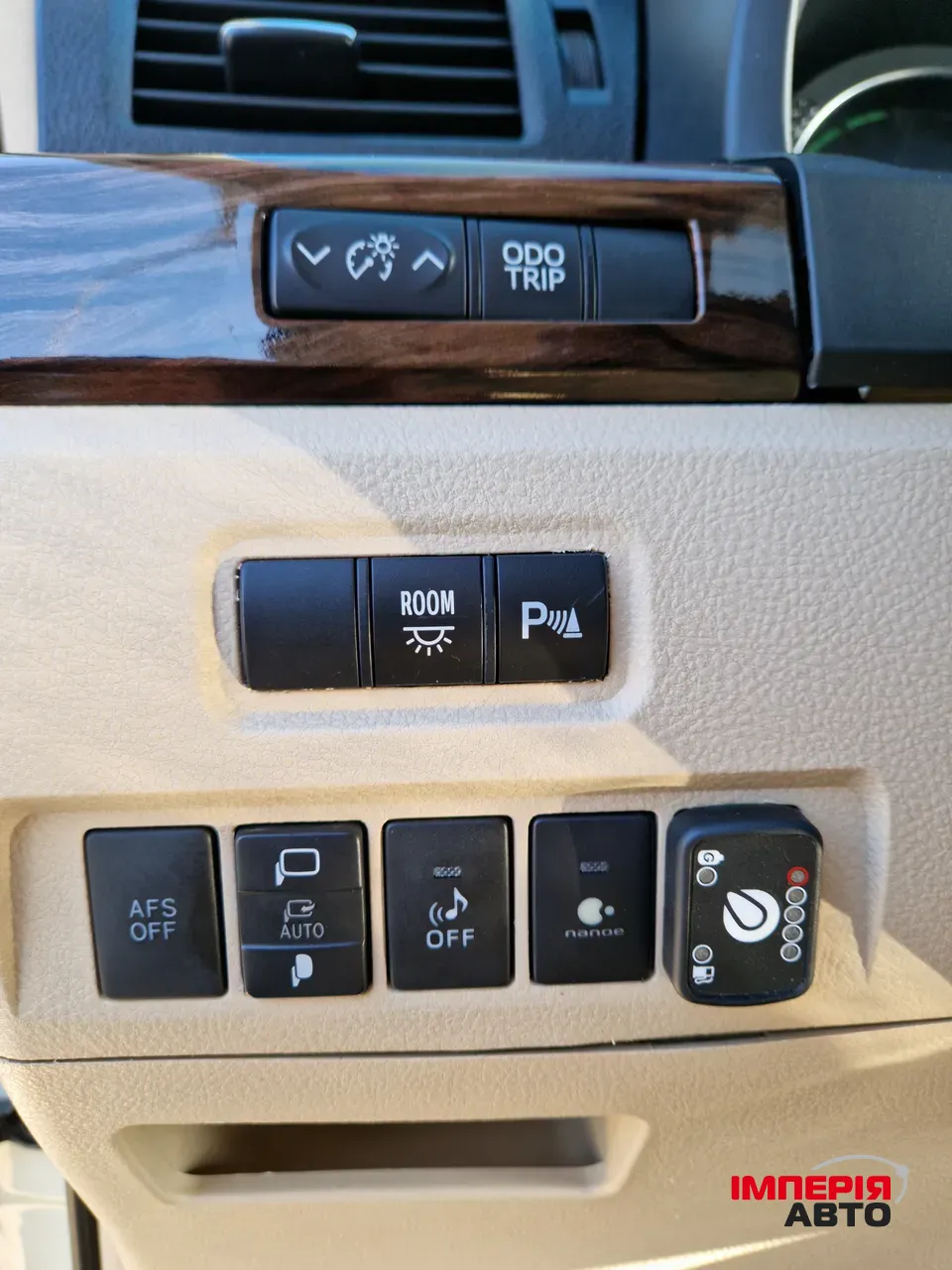 Toyota Alphard - фото 52