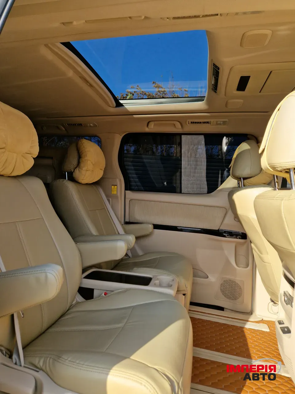 Toyota Alphard - фото 53
