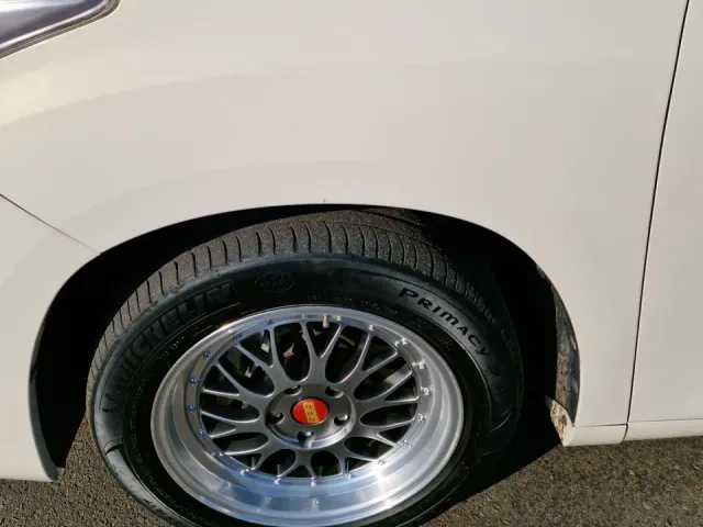 Toyota Alphard - фото 5