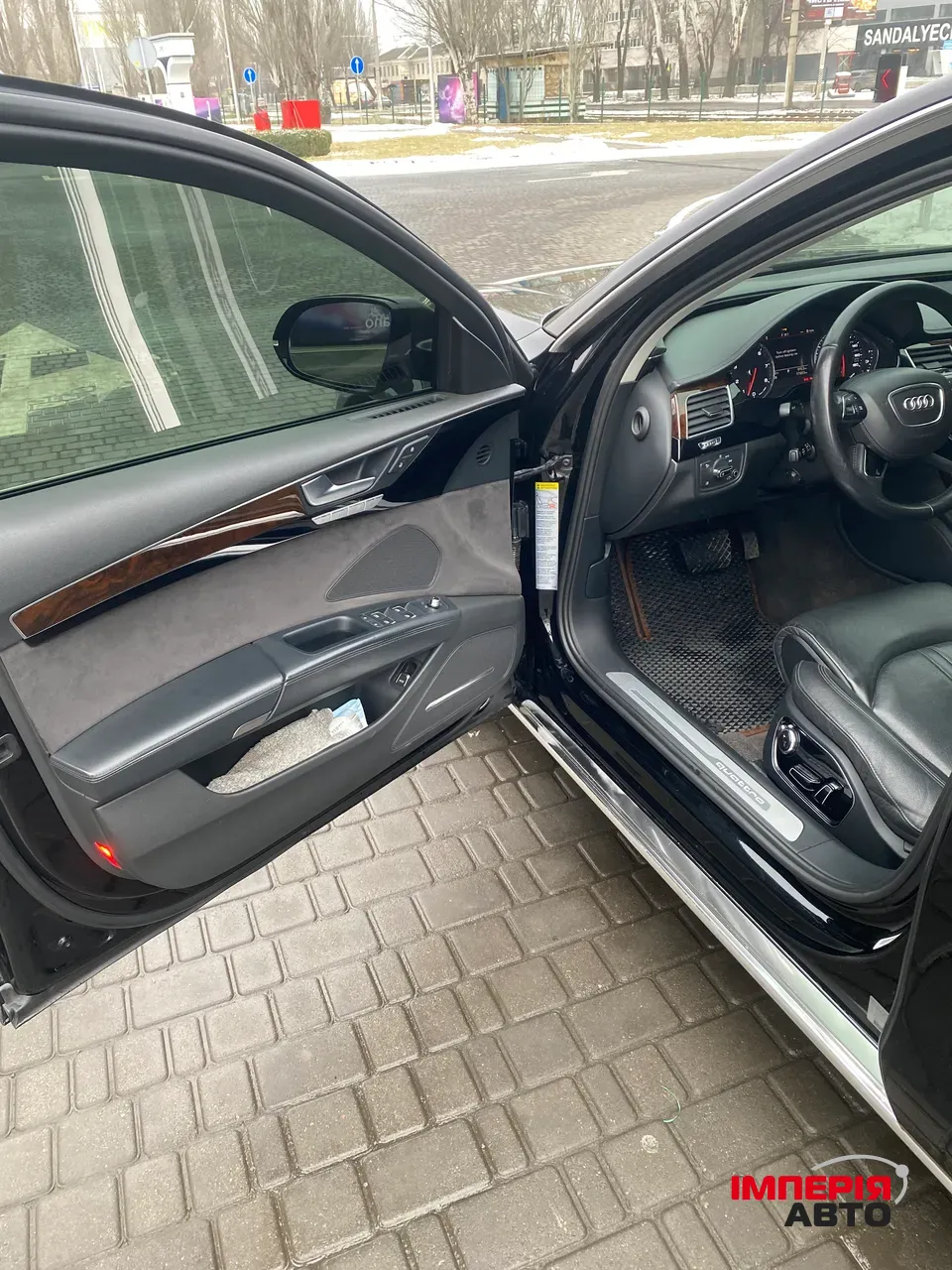 Audi A8 - фото 19