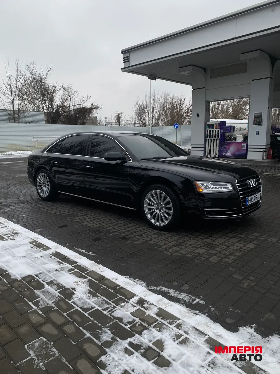 Audi A8 - фото 1