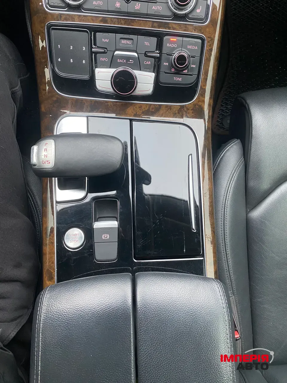 Audi A8 - фото 38