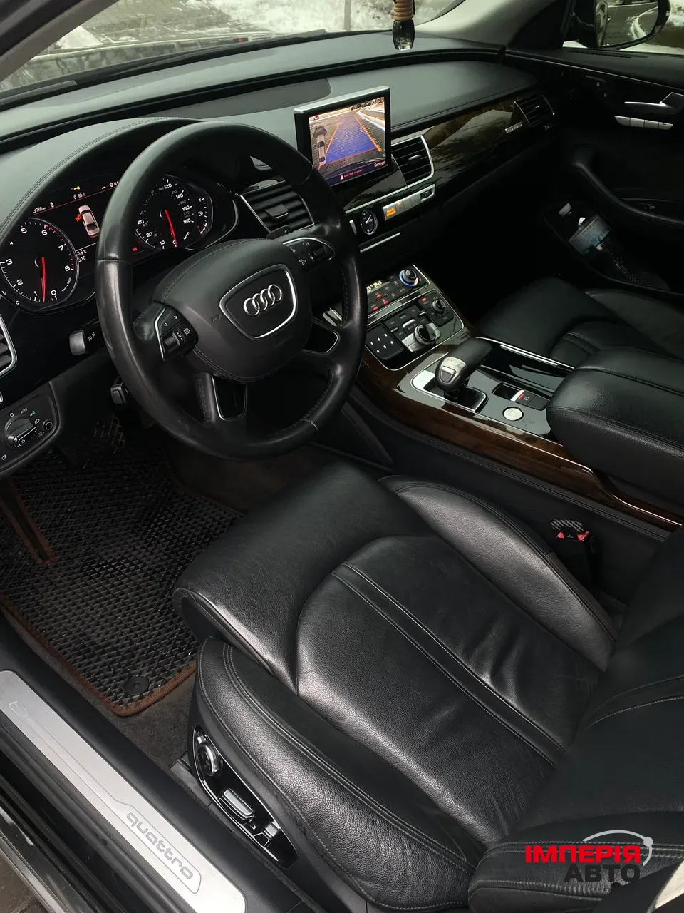 Audi A8 - фото 27