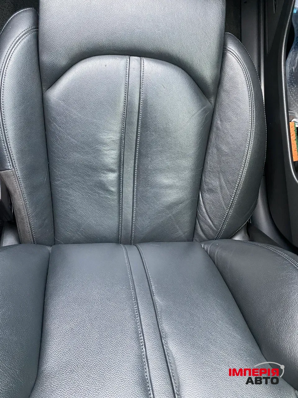 Audi A8 - фото 40