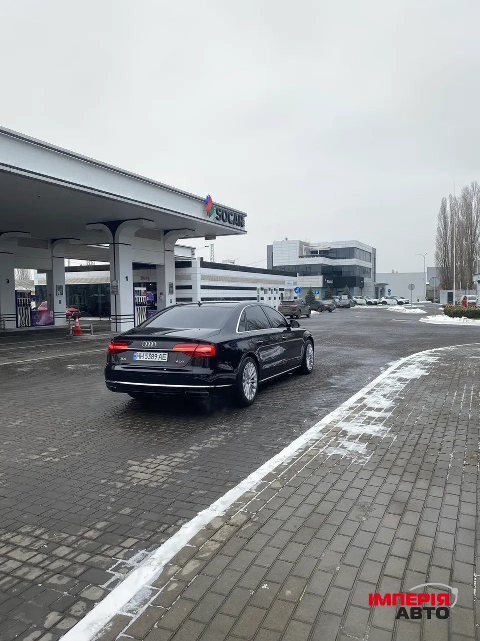 Audi A8 - фото 12