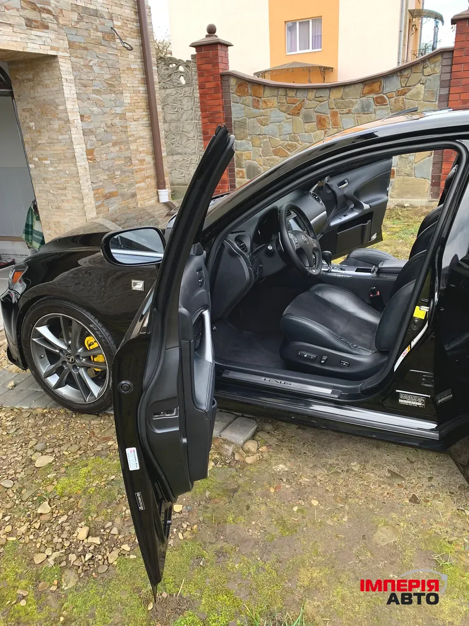 Lexus IS - фото 16