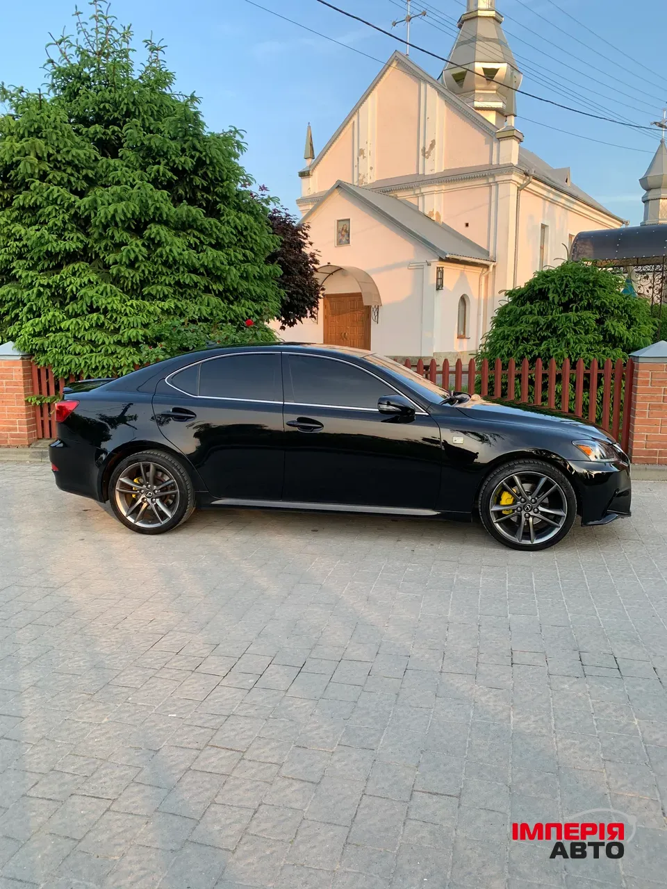 Lexus IS - фото 12