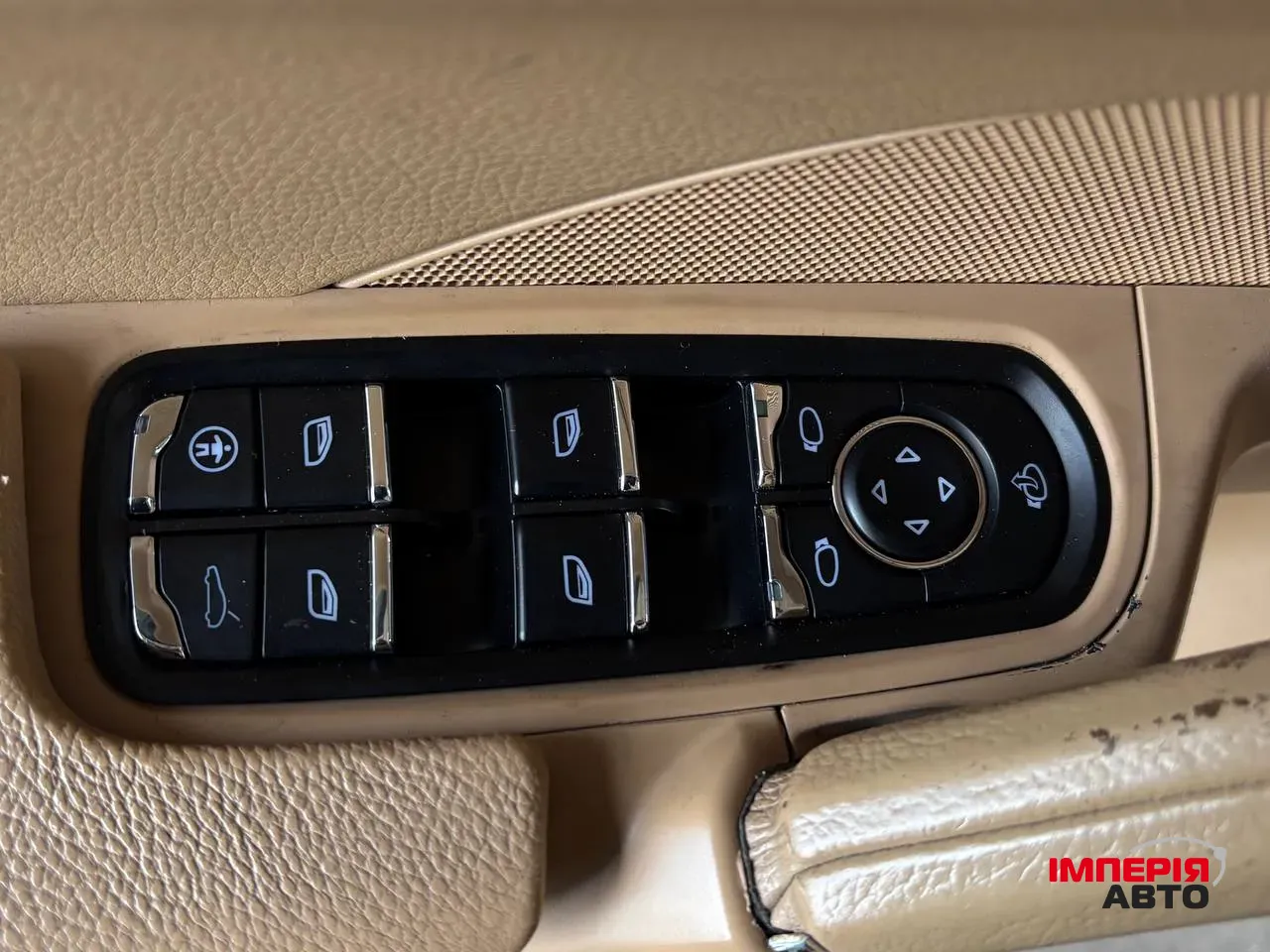 Porsche Cayenne - фото 4